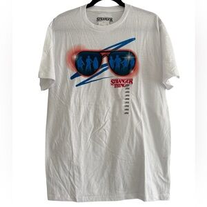 NWT Official Stranger Things Unisex White Graphic T-Shirt Size Large